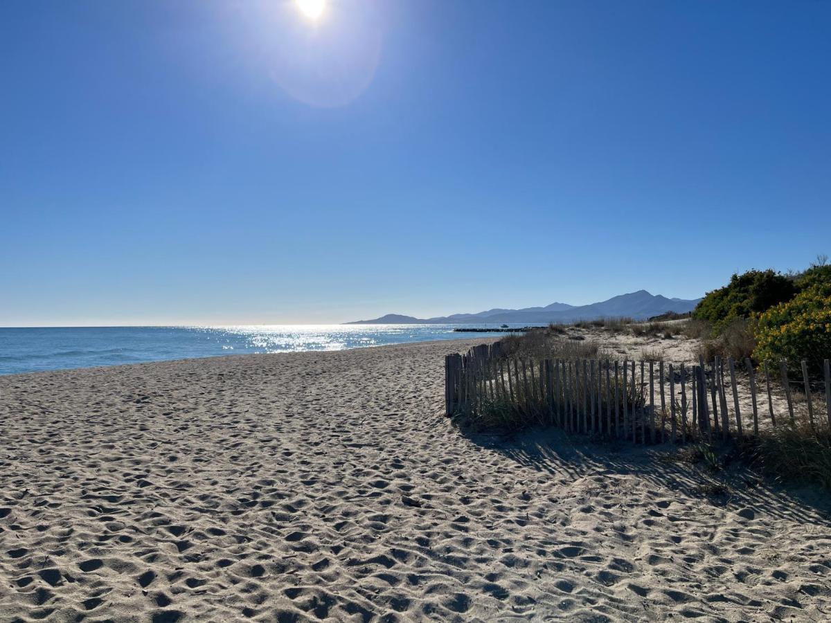 Appartement Entre La Lagune Et La Mer Avec Piscine, Direct Plage, Vue Partielle Mer Сен-Сіпріян Екстер'єр фото